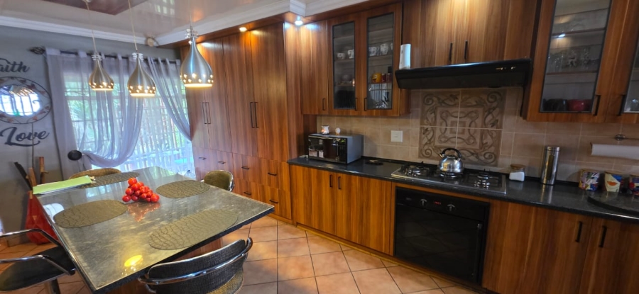 3 Bedroom Property for Sale in Flimieda North West